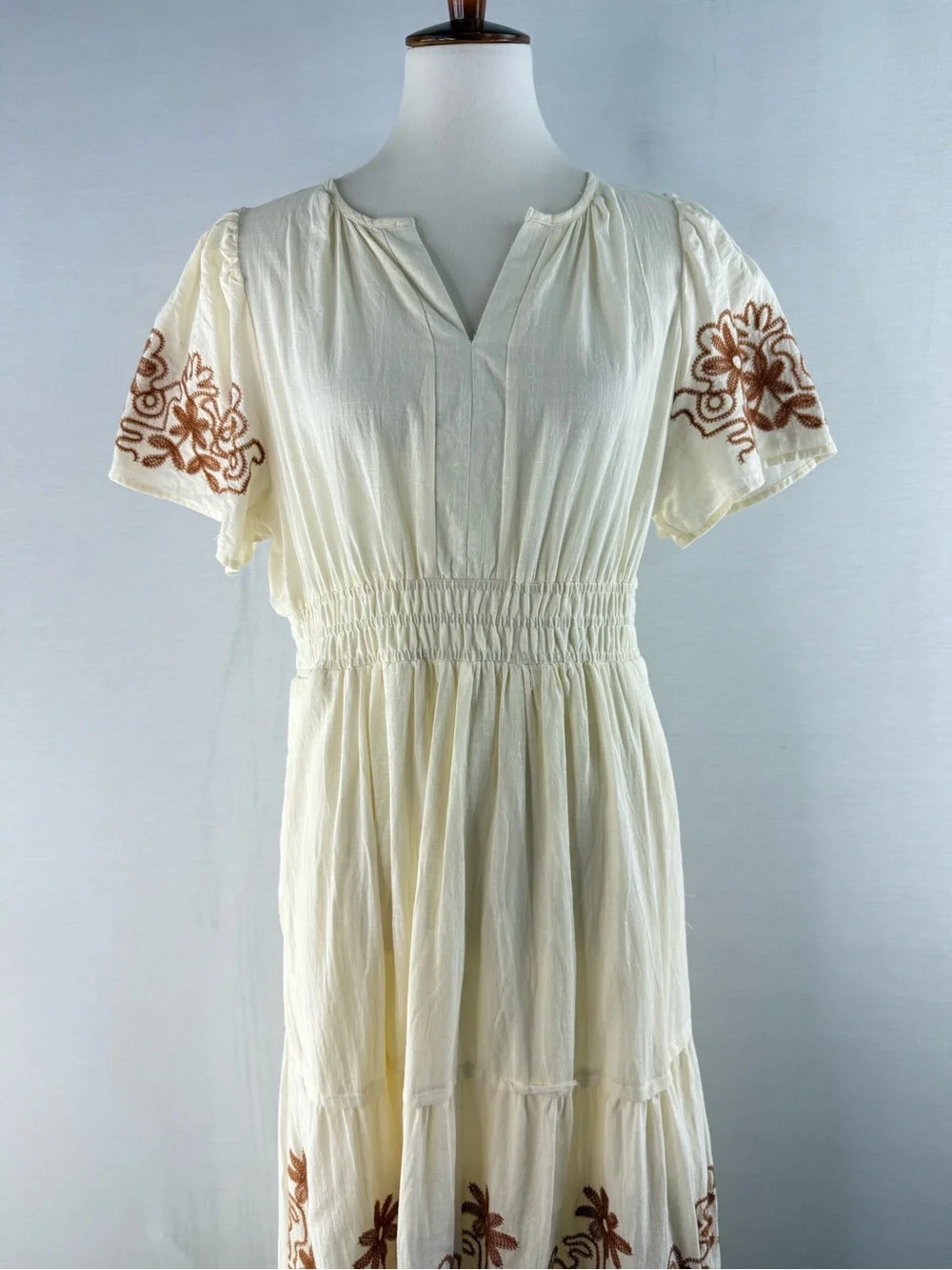 Polagram Cream & Brown Embroidered Notch Neck Short Sleeve Maxi Dress